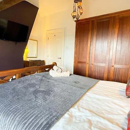 The County Loft * ويتبي